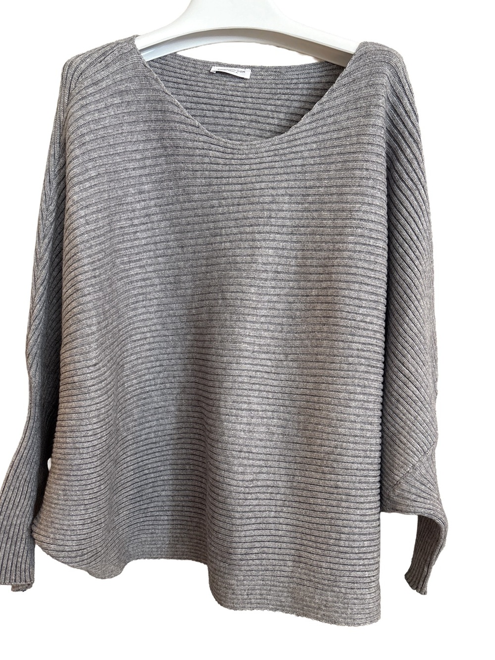 NWOT Chic Soul Women's Gray Ribbed Scoop Neck Bat Sleeve Sweater, Size 2XL